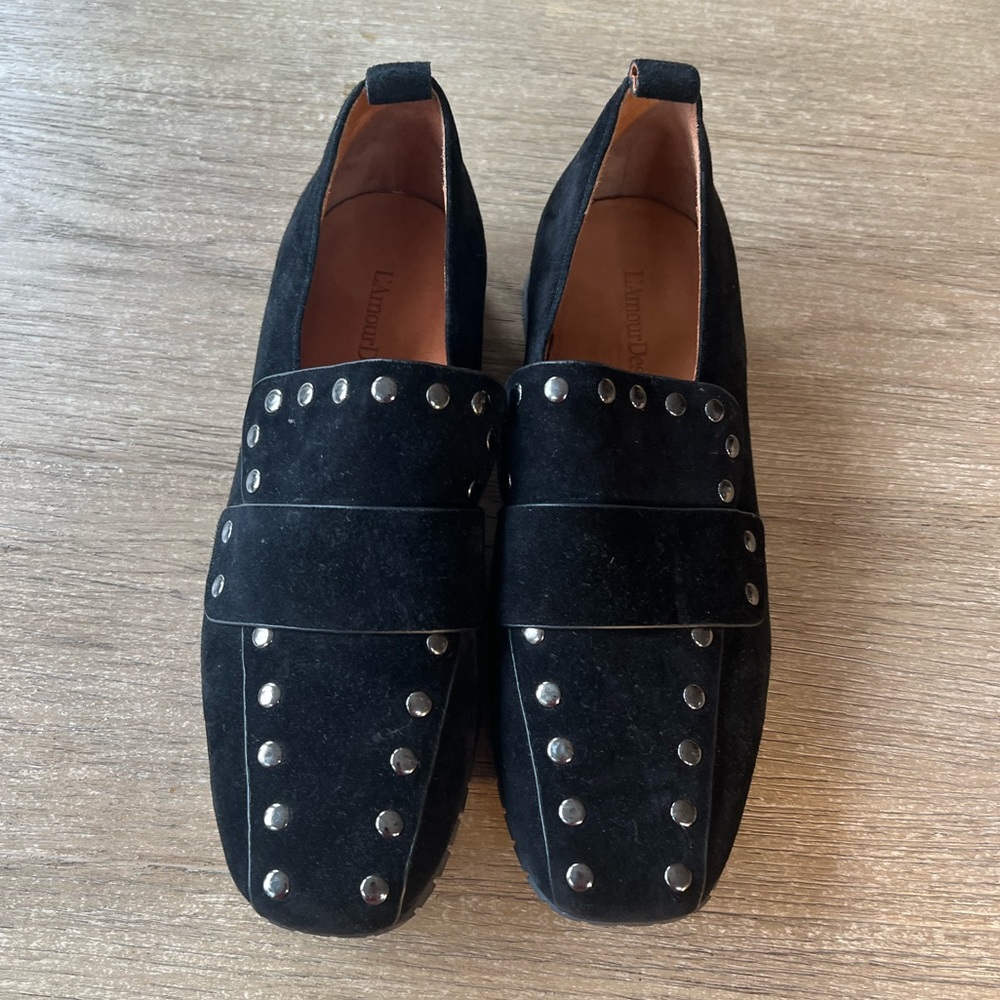 L’Amour Des Pieds black suede shoes